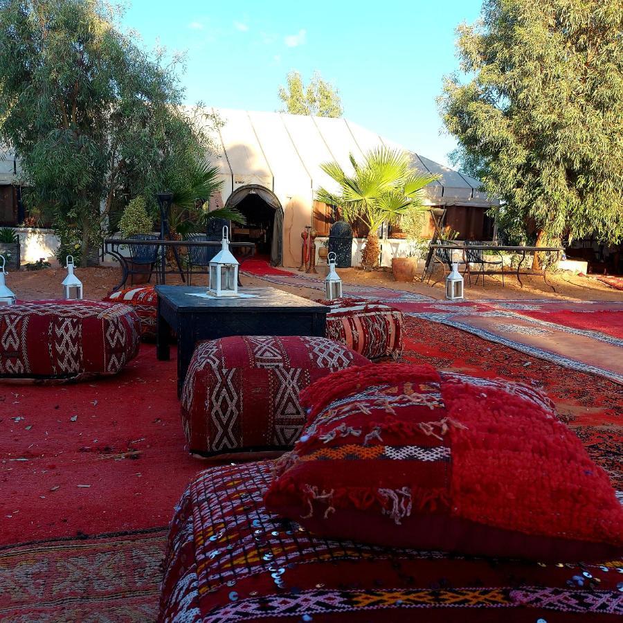 Merzouga luxury sahara camp Exterior foto