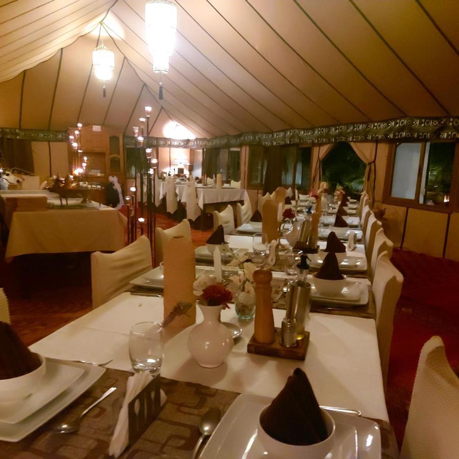 Merzouga luxury sahara camp Exterior foto