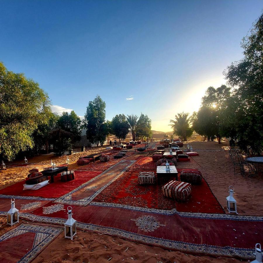 Merzouga luxury sahara camp Exterior foto