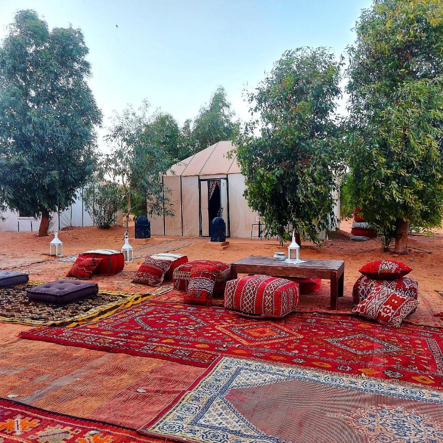 Merzouga luxury sahara camp Exterior foto